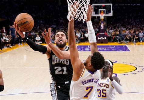 LA Lakers vs Memphis Grizzlies .